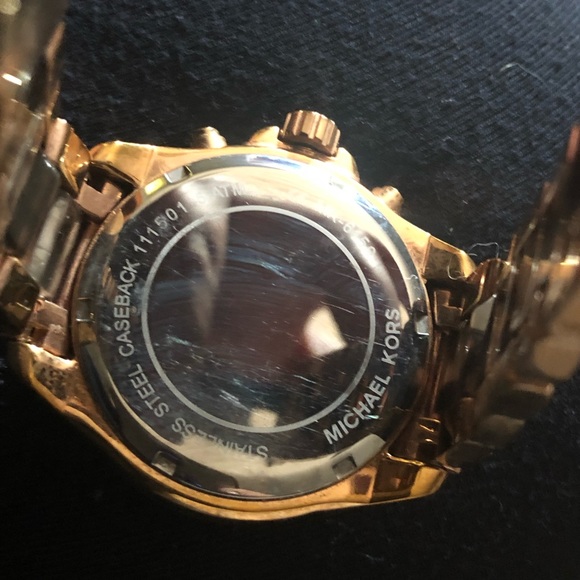 Michael Kors two tone watch - Picture 5 of 5